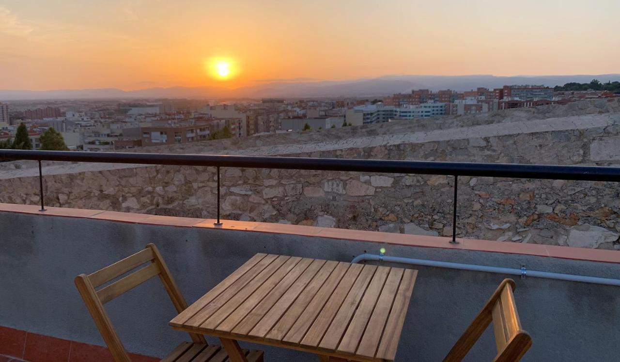 Apartamento 2 En La Muralla Romana Junto A La Catedral Tarragona Dış mekan fotoğraf
